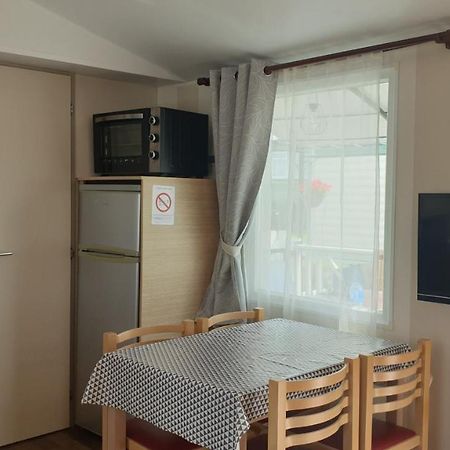 Sylvie Proprietaire Du Mobil-Home サン・ペール・シュル・メール エクステリア 写真
