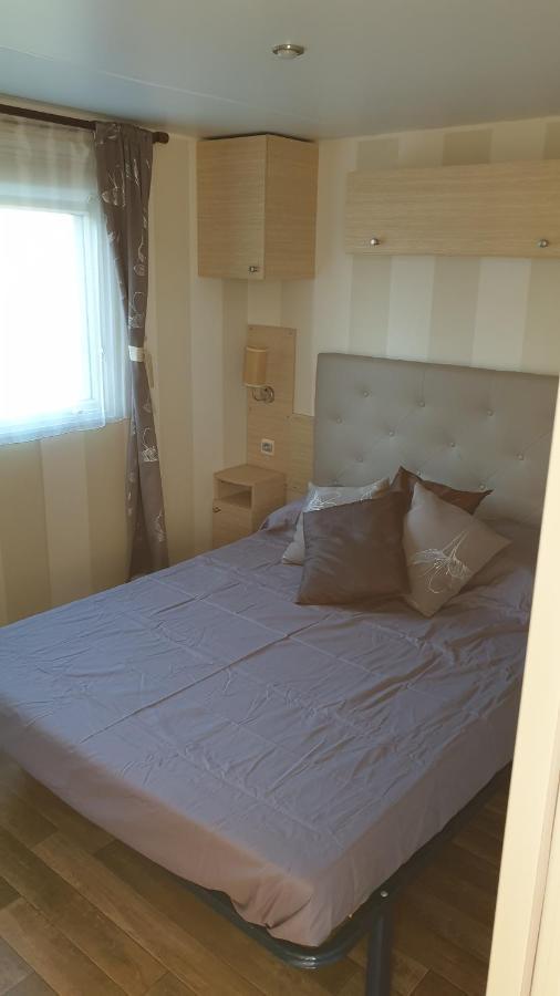 Sylvie Proprietaire Du Mobil-Home サン・ペール・シュル・メール エクステリア 写真