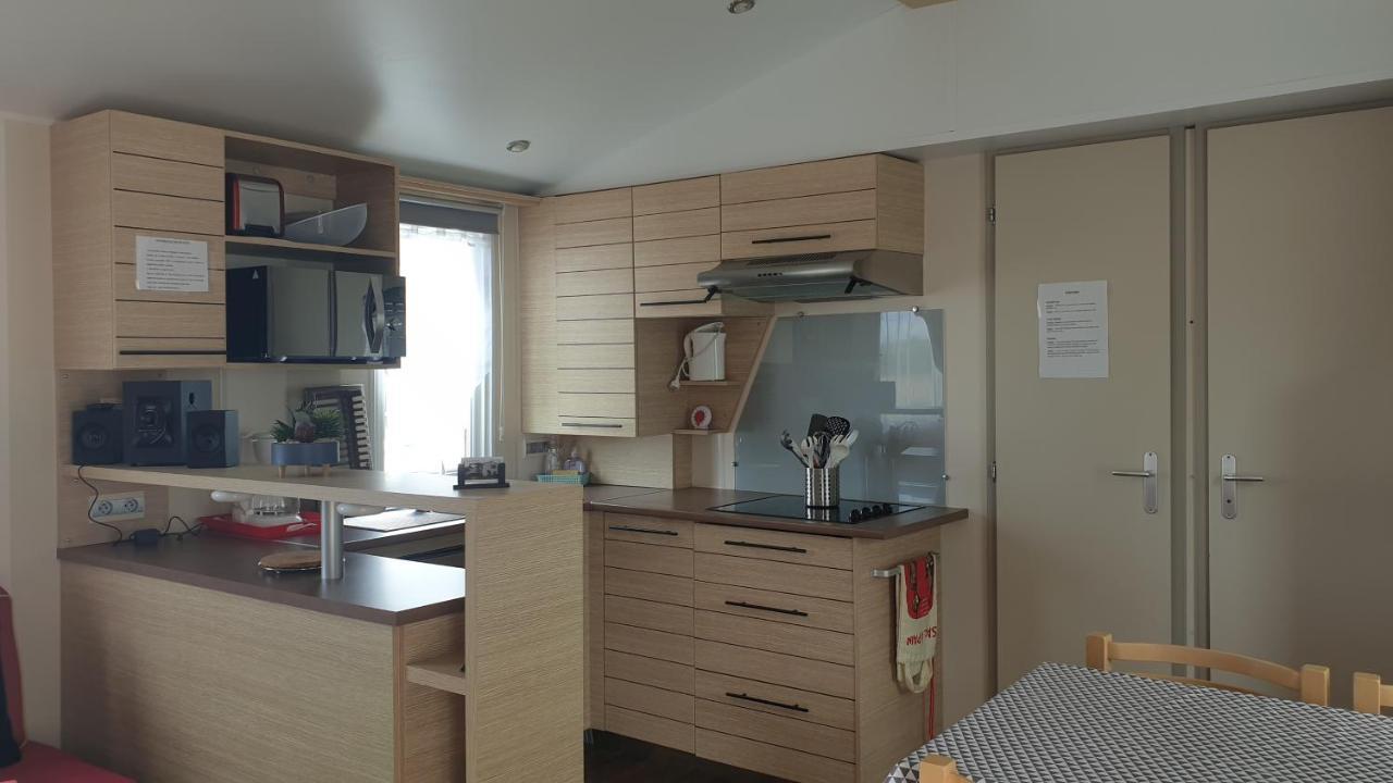 Sylvie Proprietaire Du Mobil-Home サン・ペール・シュル・メール エクステリア 写真